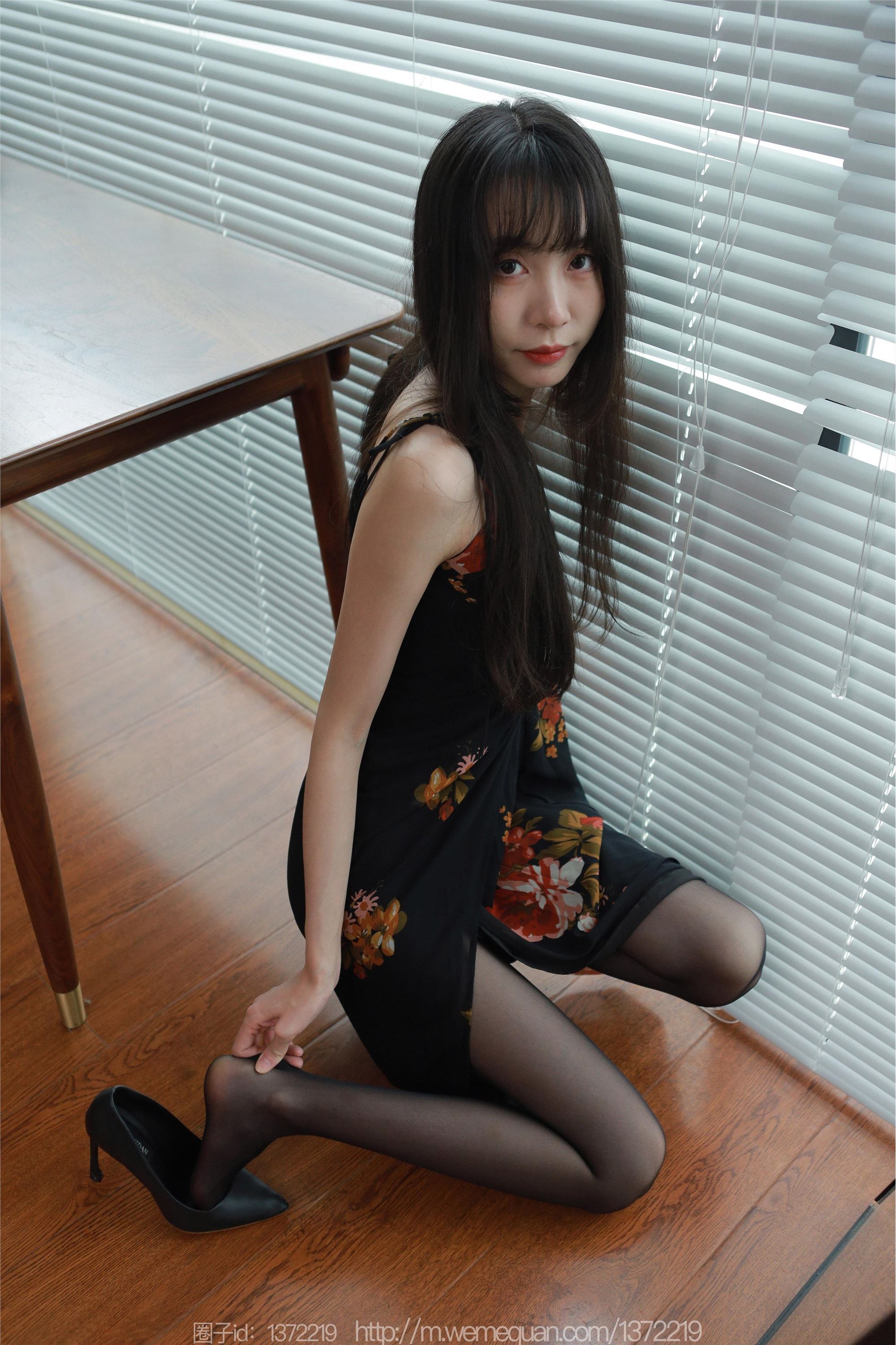 IESS异思趣向  2023.04.28 丝享家 1435 团团《黑色高跟鞋》